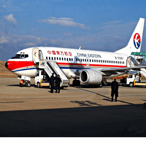 西双版纳机场快运航空快运业稳步发展的原因是什么？